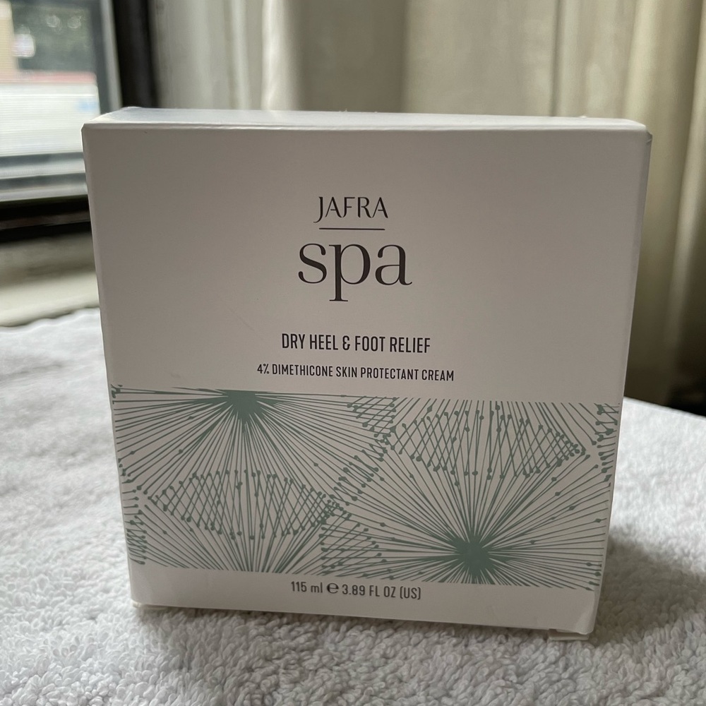 JAFRA Charcol and Pumice  Foot Polish